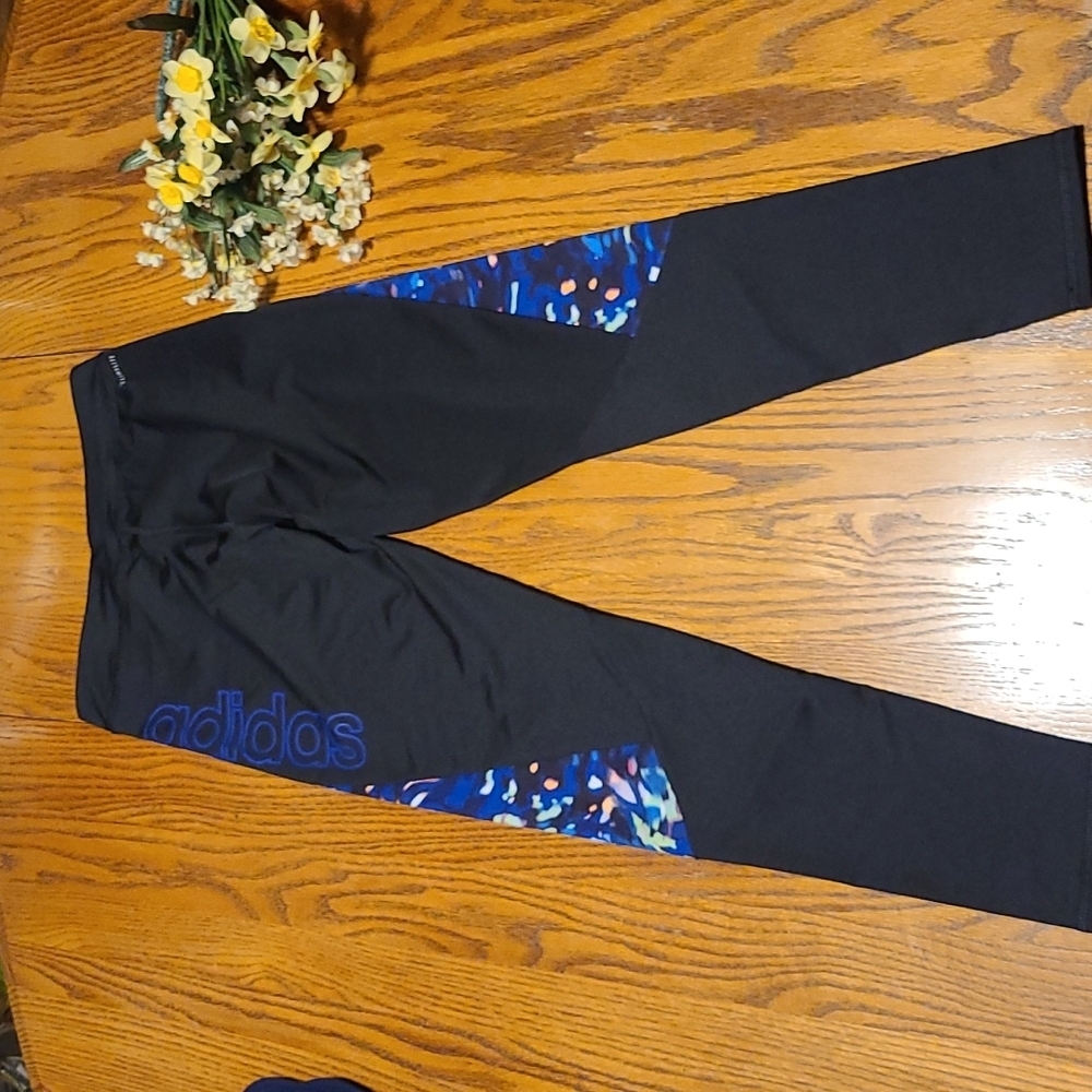 Adidas pants - Picture 7 of 8